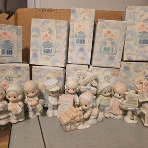Precious Moments Sugartown Figurines & Signs